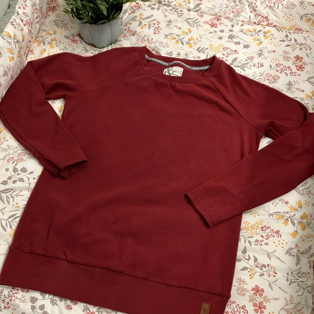 2-$30 or 1-$20 Ampersand Avenue Small Classic Pullover - Cranberry